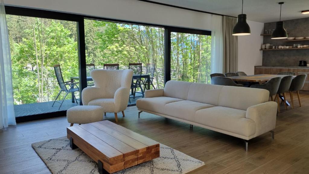 Posezení v ubytování Chalets Hrabovo