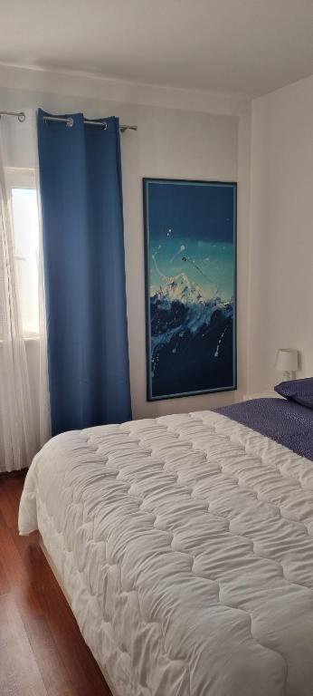 Posteľ alebo postele v izbe v ubytovaní Stunning Gold apartment with pool