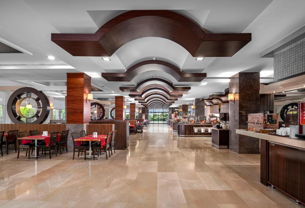 Restaurace v ubytování Telatiye Resort Hotel