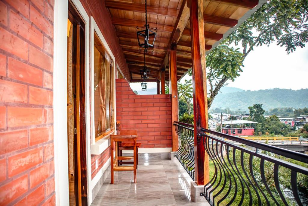 La Casa de Cecilia Mindo - Double Room With Balcony