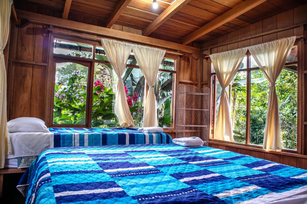 La Casa de Cecilia Mindo - Family Room