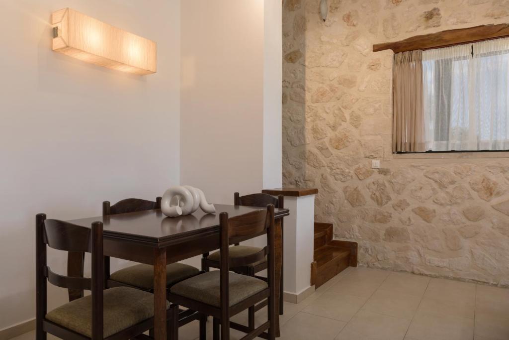 Fotografie z fotogalerie ubytování DANDELION stone house v destinaci Kalpaki