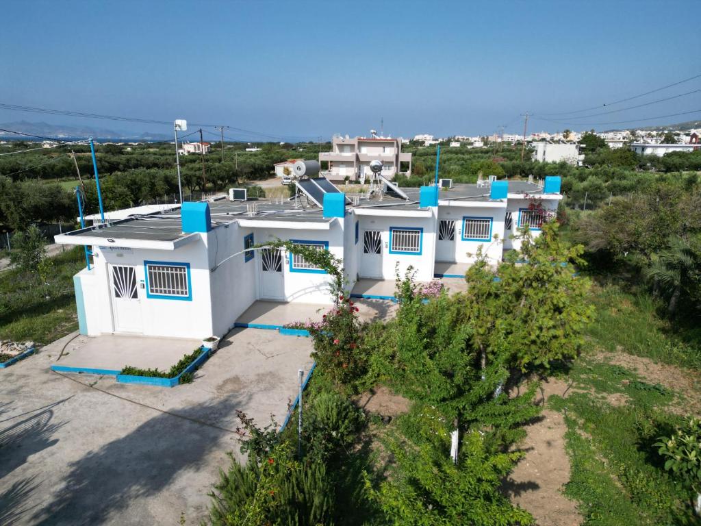Fotografie z fotogalerie ubytování Elgreco Apartment, at Tigaki, near the sea "1" v destinaci Zipárion