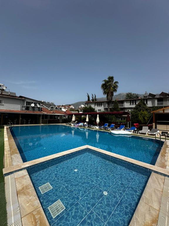 Bazén v ubytování Carmina Hotel nebo v jeho okolí