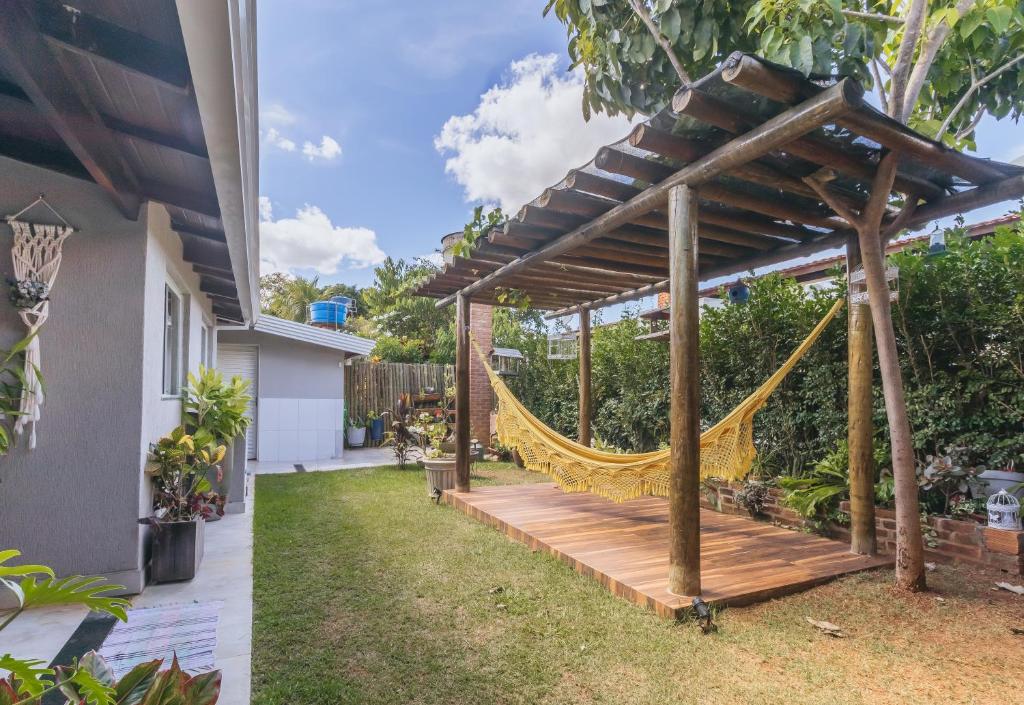 Zahrada ubytování Casa temporada Condomínio Clube, até 10 pessoas.