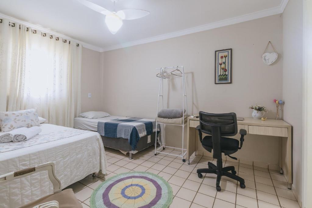 Postel nebo postele na pokoji v ubytování Casa temporada Condomínio Clube, até 10 pessoas.