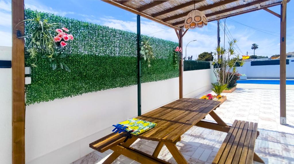 Bazén v ubytování CASA SOLEADA Piscina CLIMATIZADA y PRIVADA nebo v jeho okolí