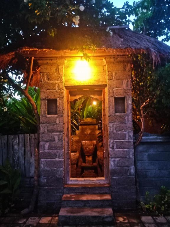 Zahrada ubytování Umah Kayu 1-Menjangan homestay