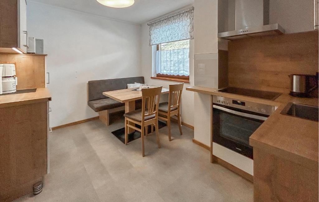 Kuchyňa alebo kuchynka v ubytovaní Gemuetliche Ferienwohnung