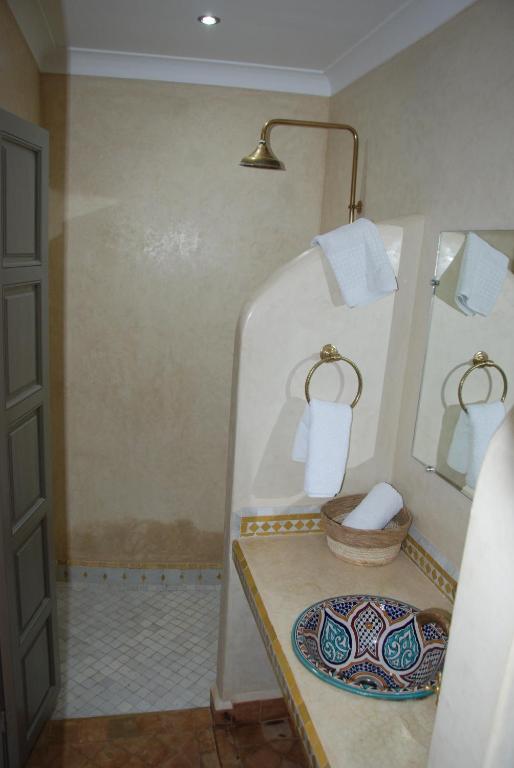 Koupelna v ubytování Riad Magnolia&SPA