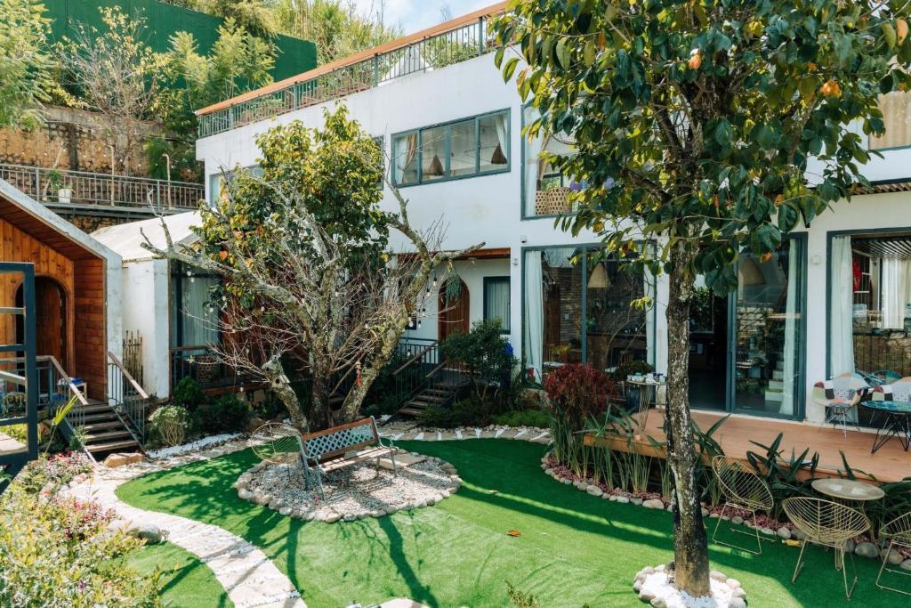 Zahrada ubytování Nhà Sói Homestay Da Lat