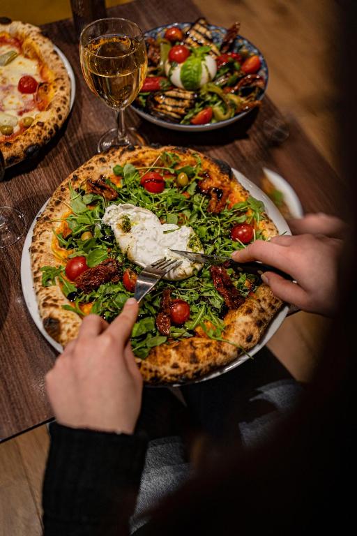 Casa Serena Paris Hôtel - Resim 8