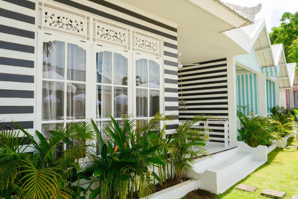 Ria Uluwatu, Tropical Chic Hotel - 17