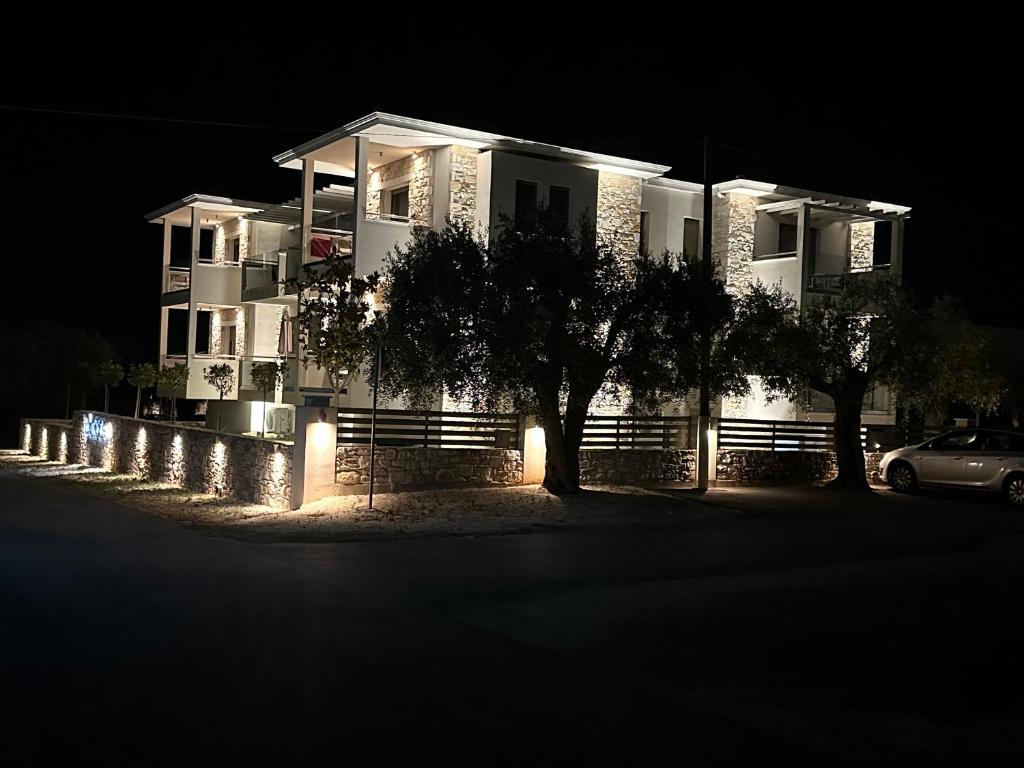 Budova, kde se aparthotel nachází