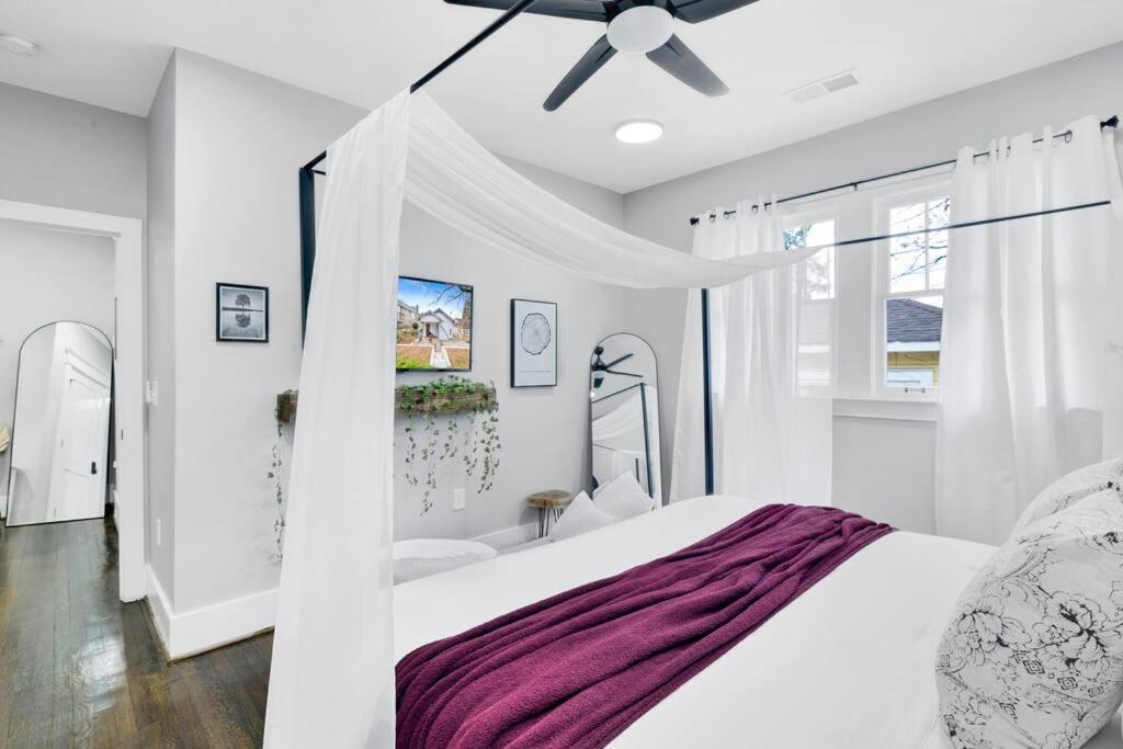 BhamChic King Bed with Park View Near Top Golf Uptown BJCC Hoover