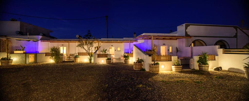 Zahrada ubytování Athiri Luxury Suites