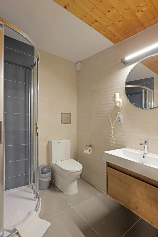 Ένα μπάνιο στο Hotel Kavalír