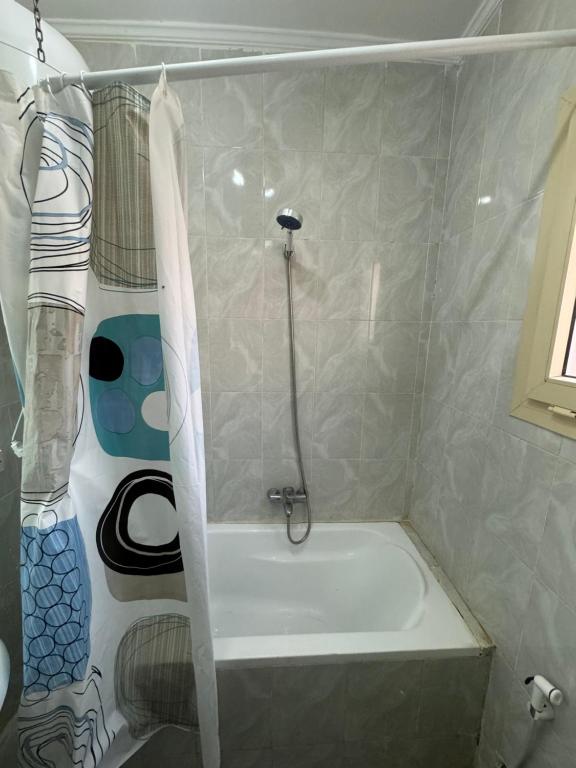 Kép Brand New Renovated Cheerful 3-bedroom Villa With 6 Pools FAMILY ONLY- Perla Marina Kilo 85 szállásáról El Alameinben a galériában