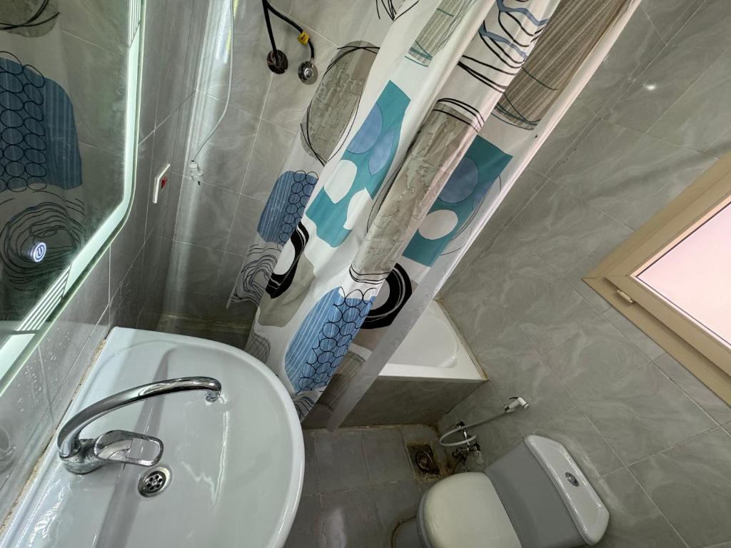 Kép Brand New Renovated Cheerful 3-bedroom Villa With 6 Pools FAMILY ONLY- Perla Marina Kilo 85 szállásáról El Alameinben a galériában