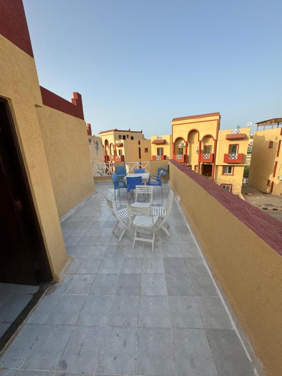 Kép Brand New Renovated Cheerful 3-bedroom Villa With 6 Pools FAMILY ONLY- Perla Marina Kilo 85 szállásáról El Alameinben a galériában