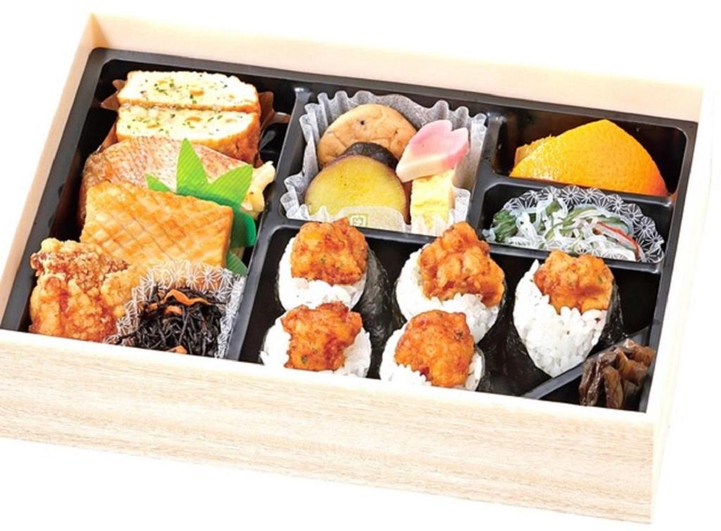 ホテルの敷地内または近くでの食事または食べ物