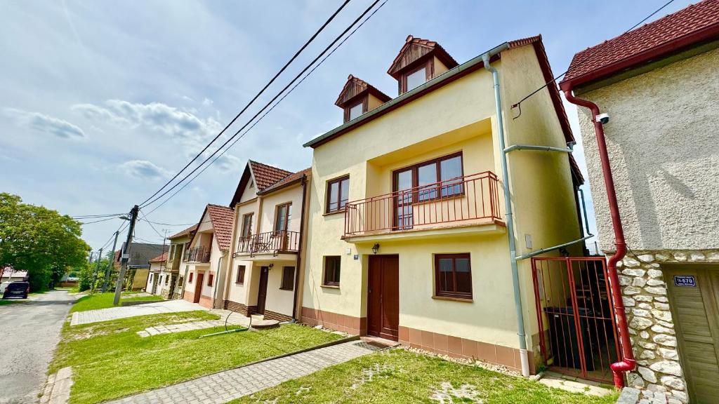 Vinný Sklep Monty Velké Bílovice - Casa De Cuatro Dormitorios