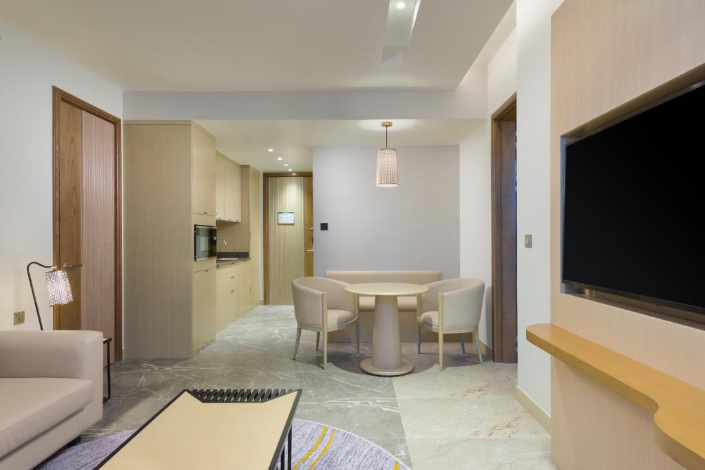 IntercityHotel Bawshar Muscat - Suíte De Luxo