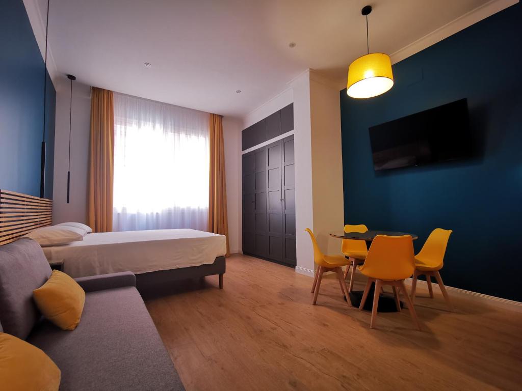 Postel nebo postele na pokoji v ubytování Cattaro 65 - Flexible Check-in apartments