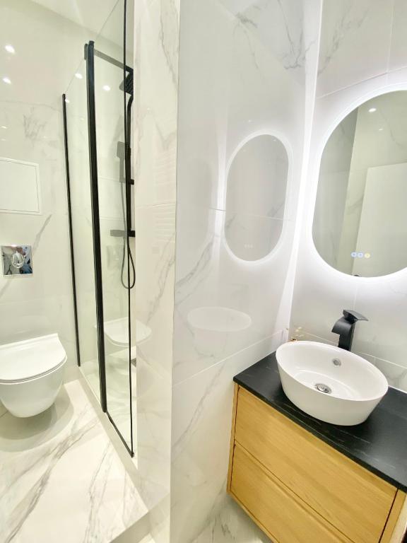 Koupelna v ubytování Appartement moderne climatisé Monaco vue Mer