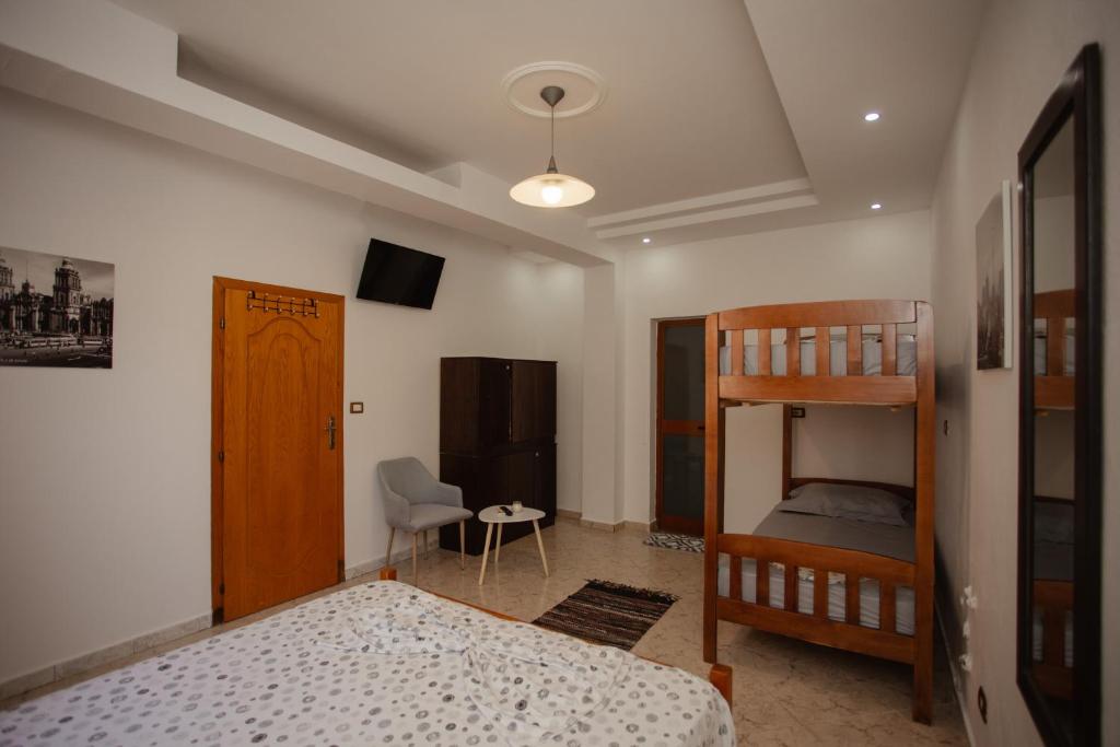 Letto o letti in una camera di Hotel Shkodra Lake