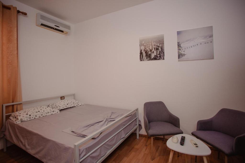 Letto o letti in una camera di Hotel Shkodra Lake