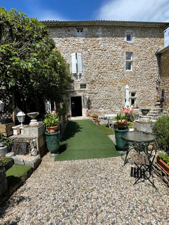 Zahrada ubytování Le Manoir du Raveyron