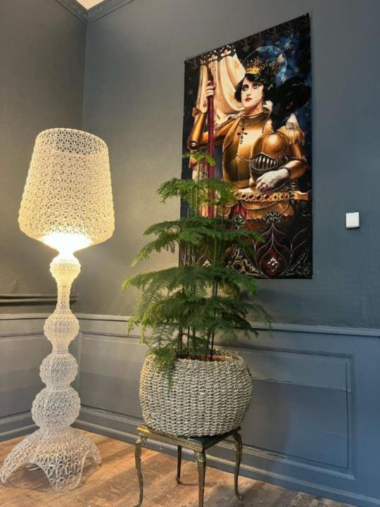 Fotografie z fotogalerie ubytování LA SUITE de NOTRE DAME au pied du CHATEAU FORT v destinaci Sedan