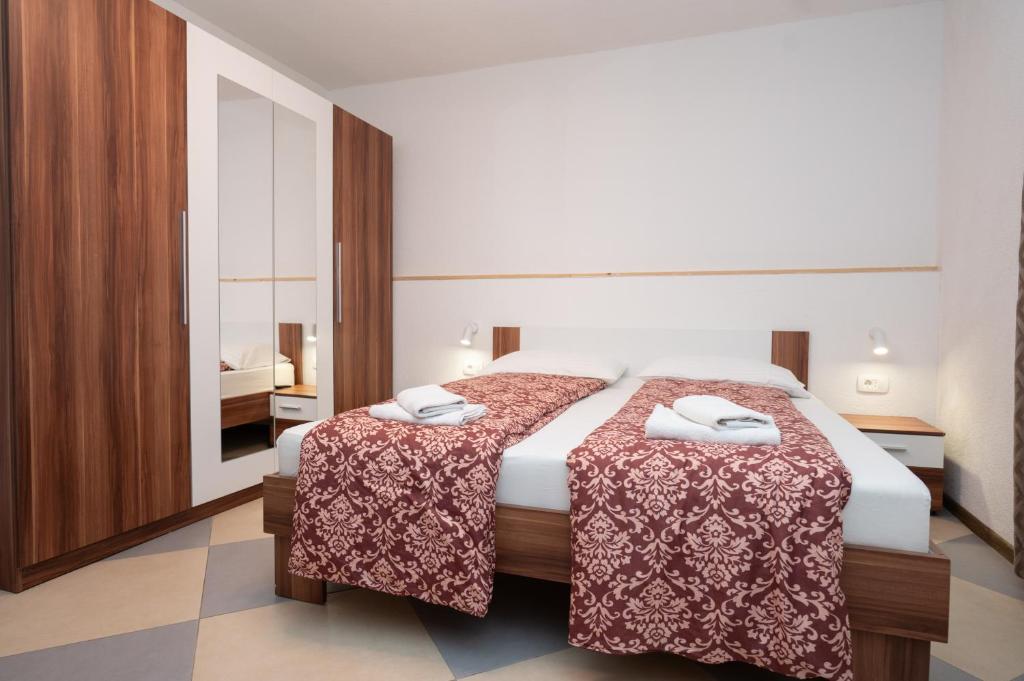 Posteľ alebo postele v izbe v ubytovaní Holiday Home Luka Pridraga