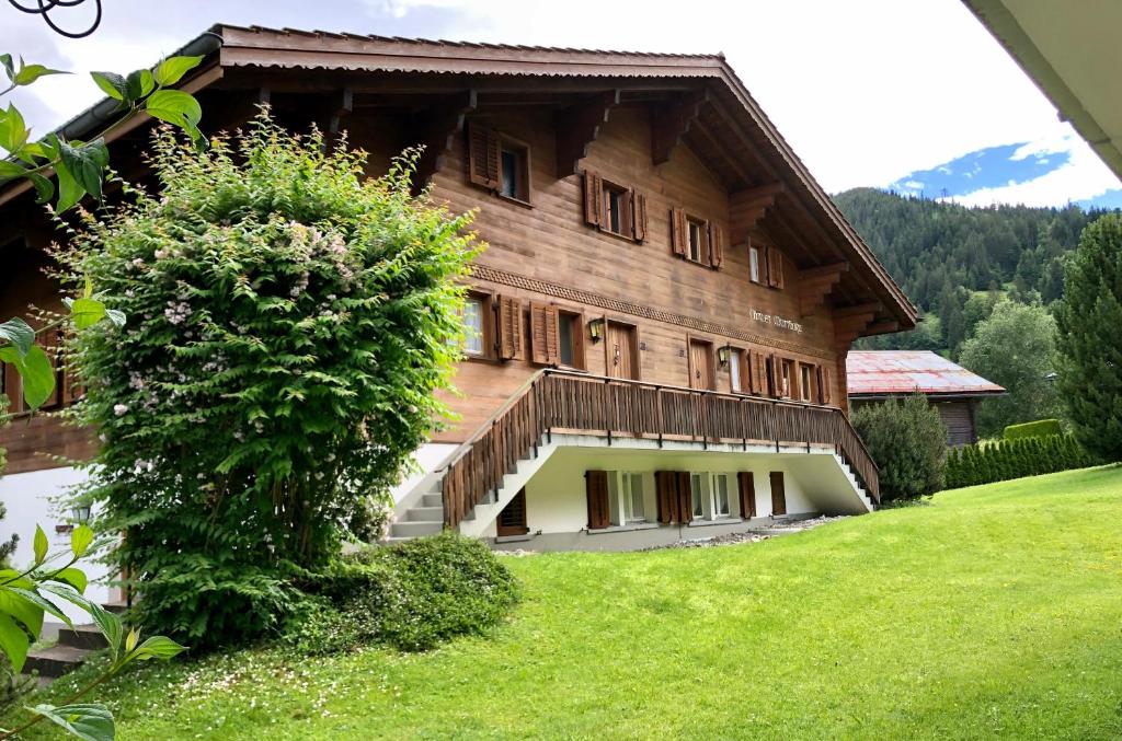 Nespecifikovaný výhled na hory nebo výhled na hory při pohledu z apartmánu