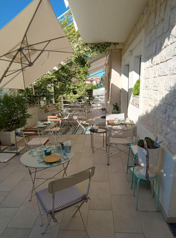 Restaurace v ubytování B&B 125Metri sul mare