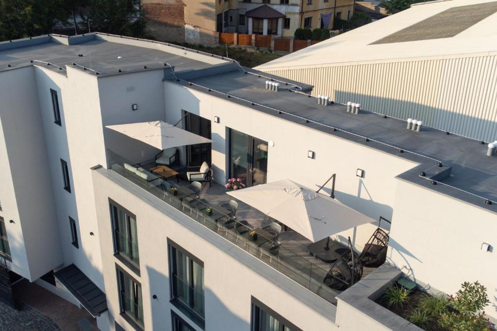 Budova, kde se aparthotel nachází