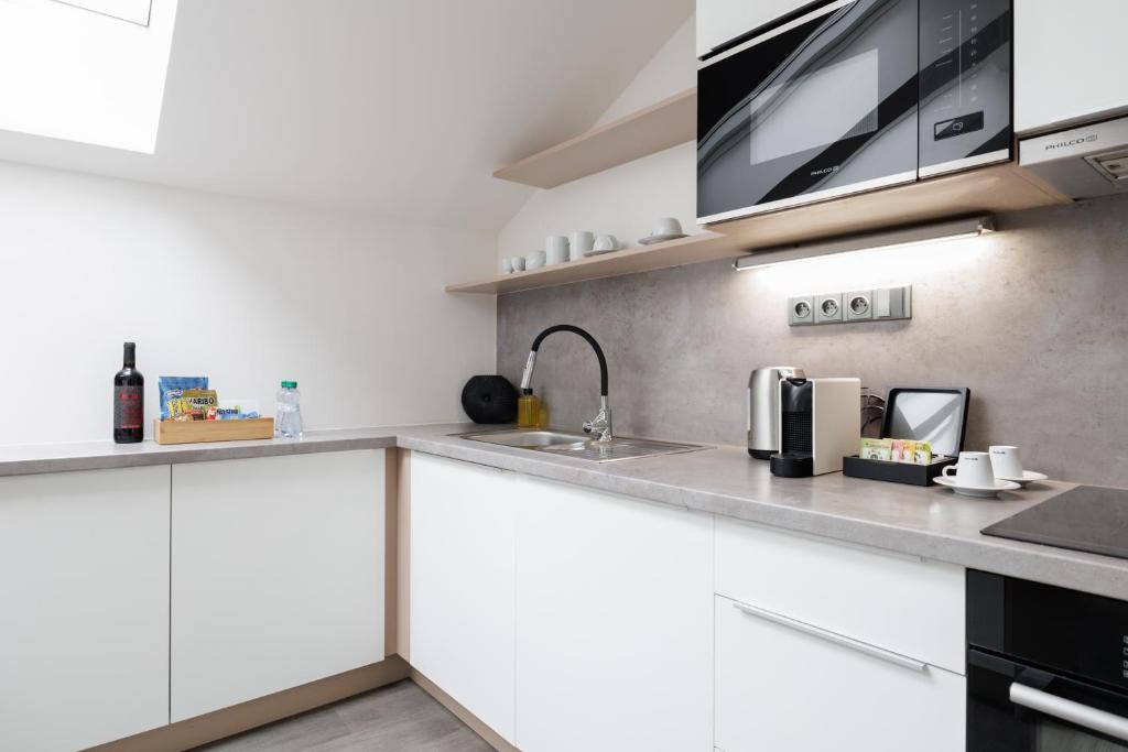 River Apartments - 17