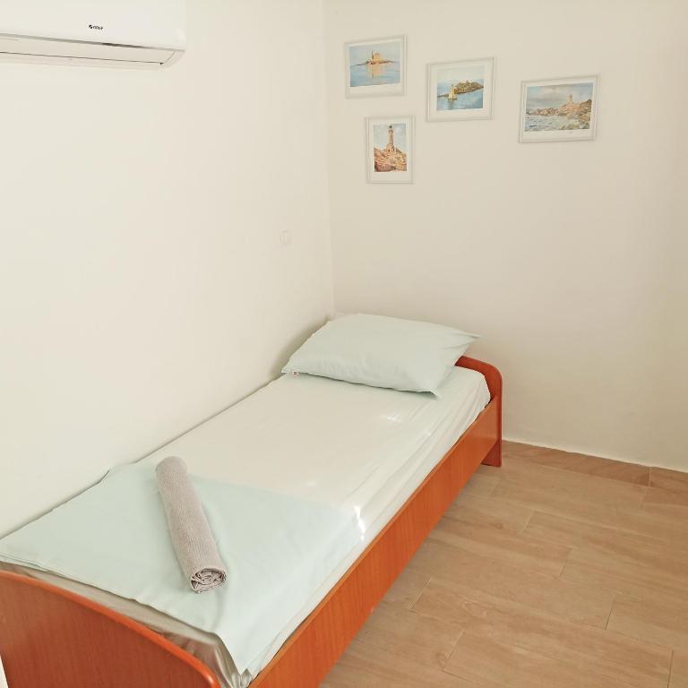 Beach House Split - 