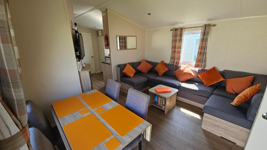 Χώρος καθιστικού στο KP Holiday Home