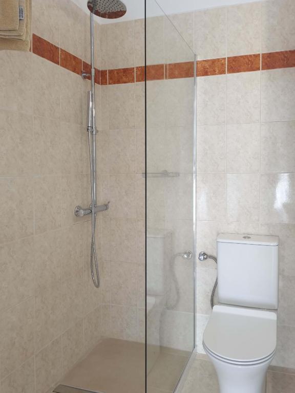 Koupelna v ubytování Sitia Old Port studio - 3min walk to beach - AC - WIFI