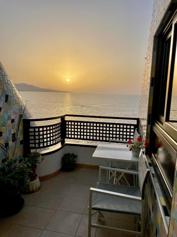 Sea&Sunset great balcony view