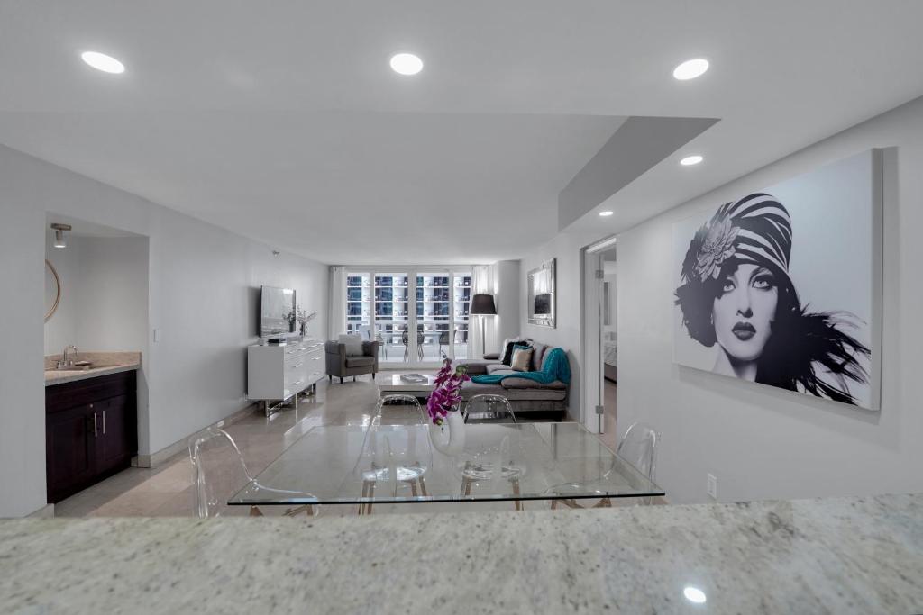 Photo inspiration: Hello Gorgeous Water City Skyline Views Miami Updated Prices 2025 Photo Inspiration
