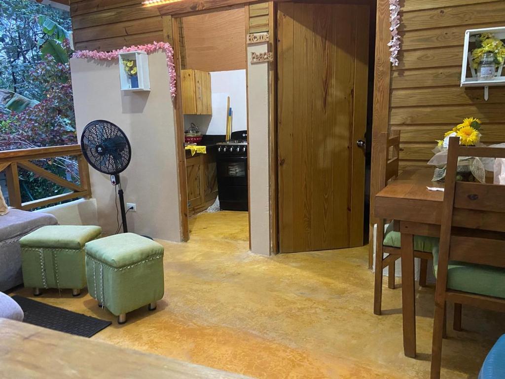 Kuchyň nebo kuchyňský kout v ubytování Villas Don Che, 2 villas