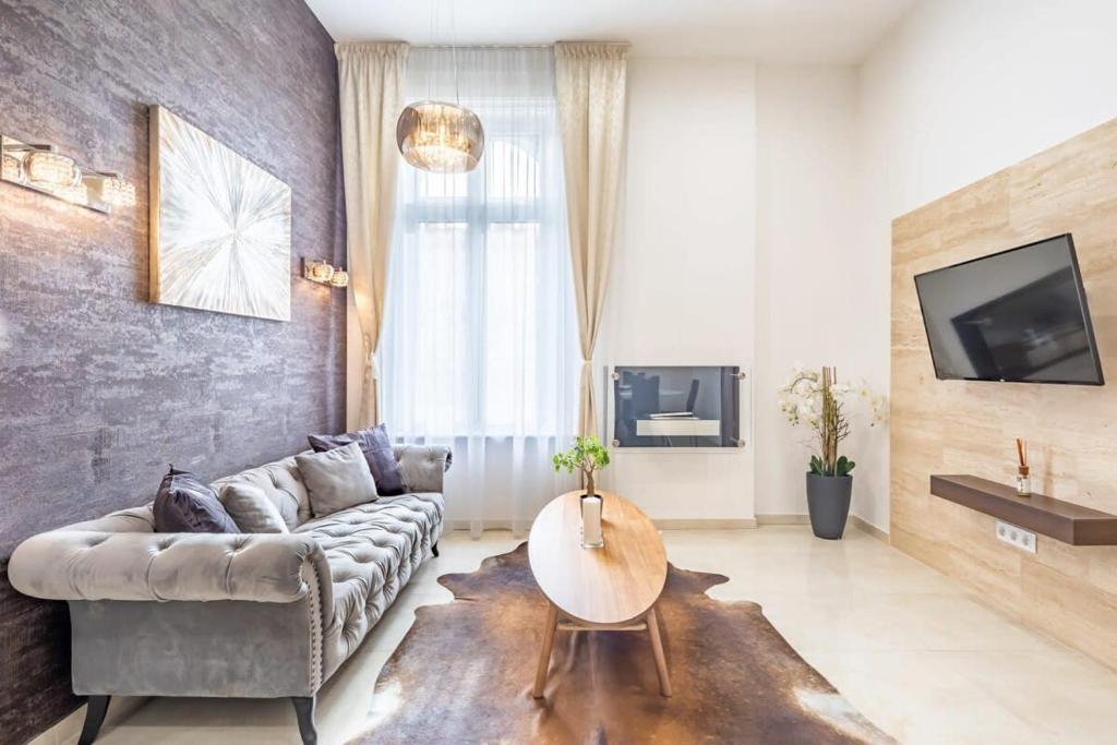 Splendid perfectly located flat with sauna 1067 Budapest, Teréz körút 45 kép - 1