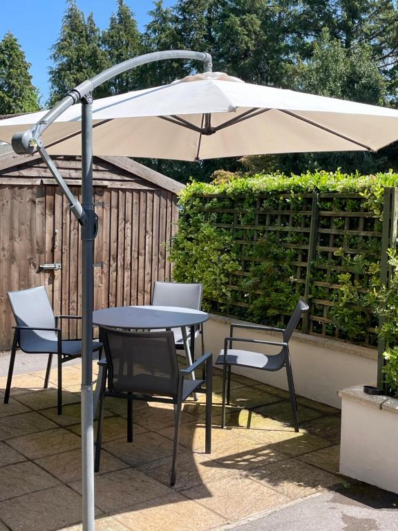 Patio nebo venkovní prostory v ubytování Leylands Annexe