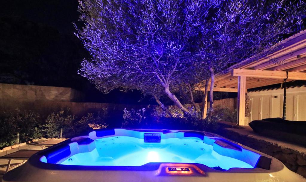 Bazén v ubytovaní Dolcevita Egadi Eco Resort alebo v jeho blízkosti
