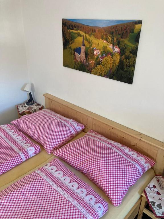 Postel nebo postele na pokoji v ubytování Penzion Eliška