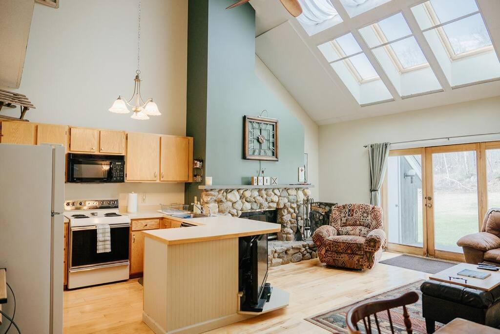 NEW! Townhouse Tenney Mountain Resort, Plymouth (updated prices 2024)