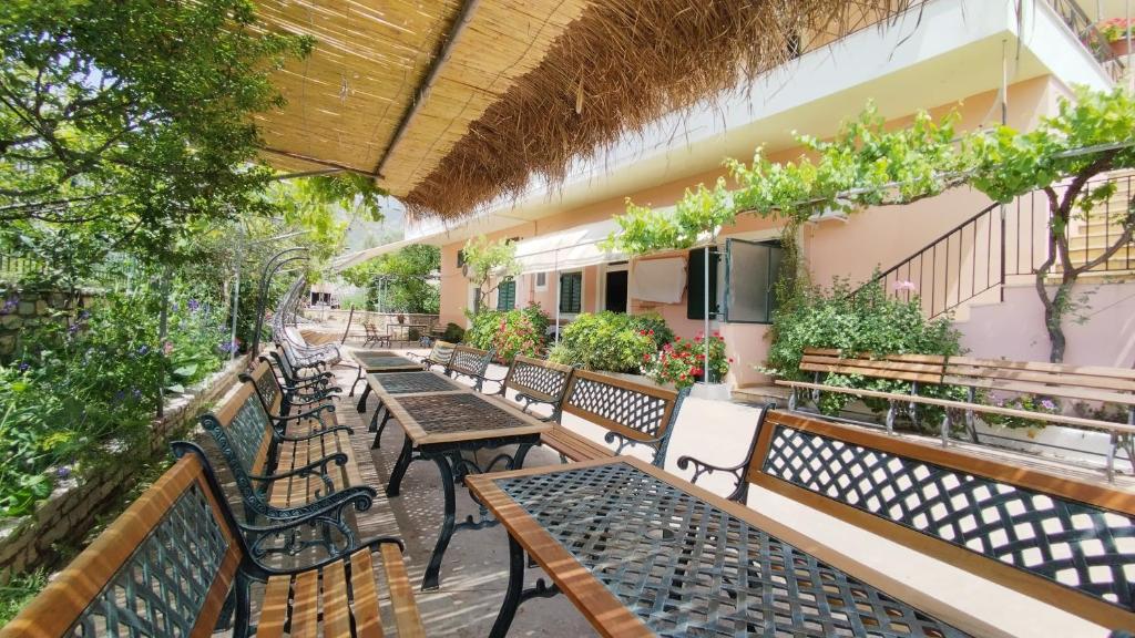Balkón nebo terasa v ubytování Oasis Hostel